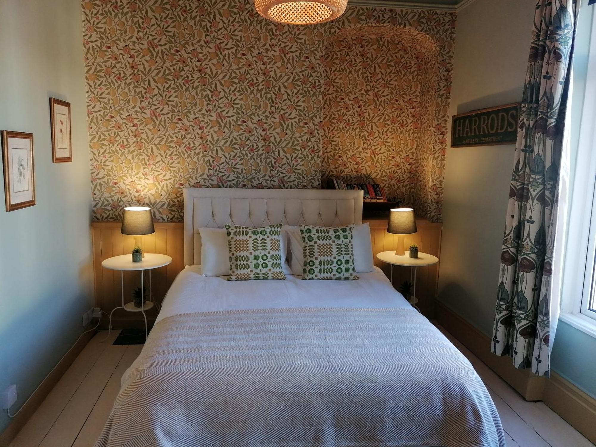 No. 30 Bed & Breakfast Aberdare Exterior photo